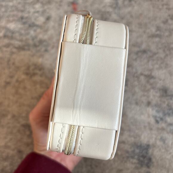 NWT A New Day Cream Jewelry Travel Case Organizer For Earrings, Necklace & Rings - Picture 5 of 5